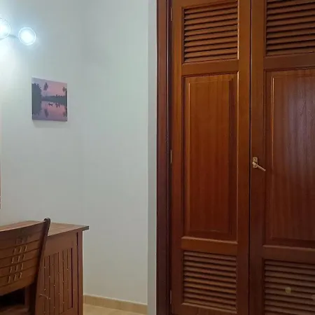 Lägenhet In The Center Near To The *