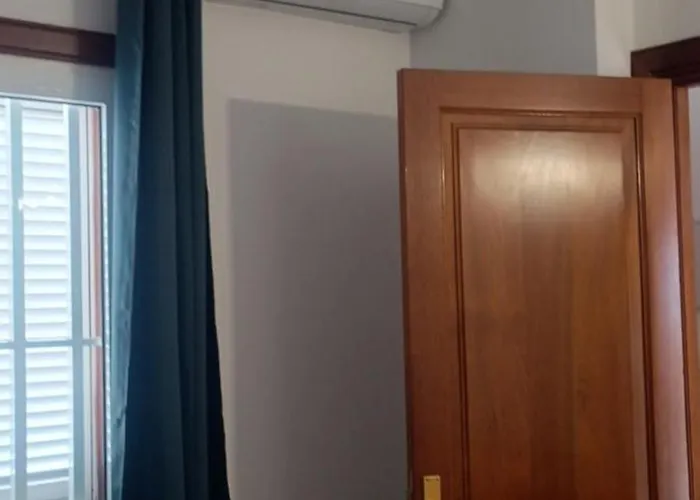 In The Center Near To The Lägenhet *